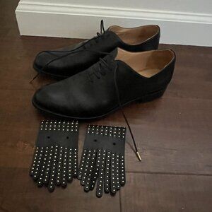 Angela Scott Ms. Jane Oxford